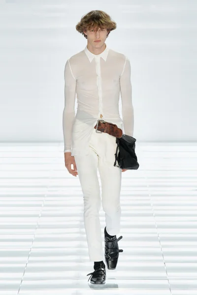 Look 9